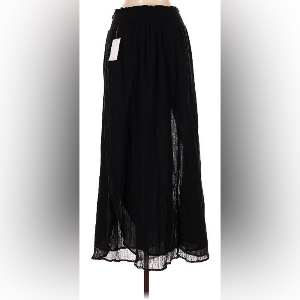 NWT Rip Curl Black Skirt, Size Medium